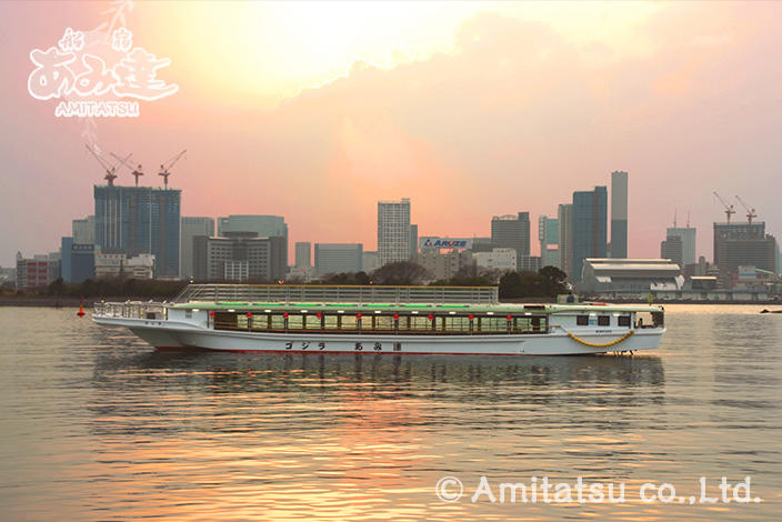 春のお台場の夕暮れ